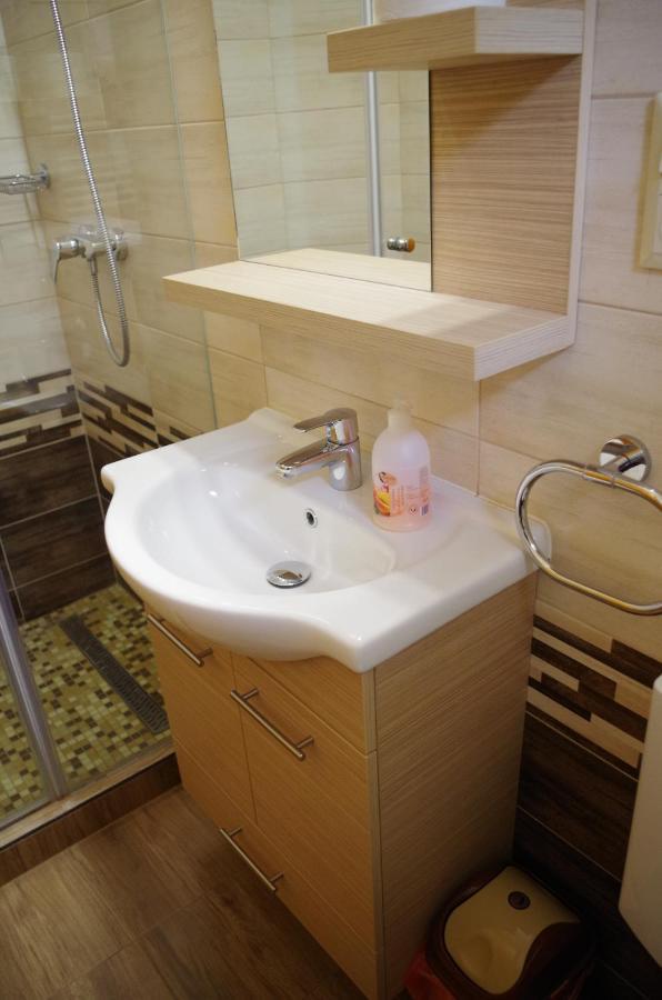 Aranyhal Apartman Hévíz Екстериор снимка